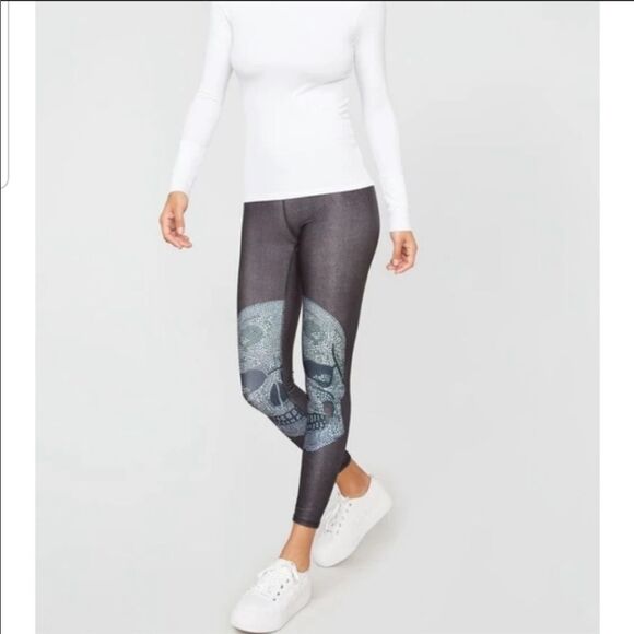 Terez Crystal Skull Leggings, Size XS, Charcoal - Picture 2 of 13